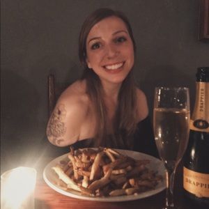 Meet The Posher, Christine!